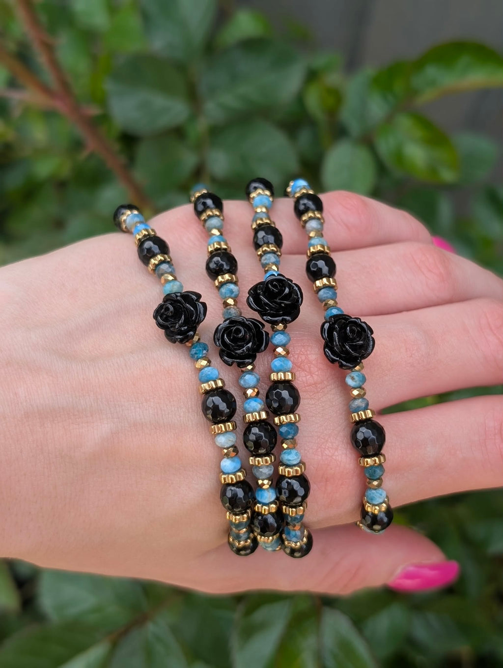 Black Rose - Apatite & Onyx
