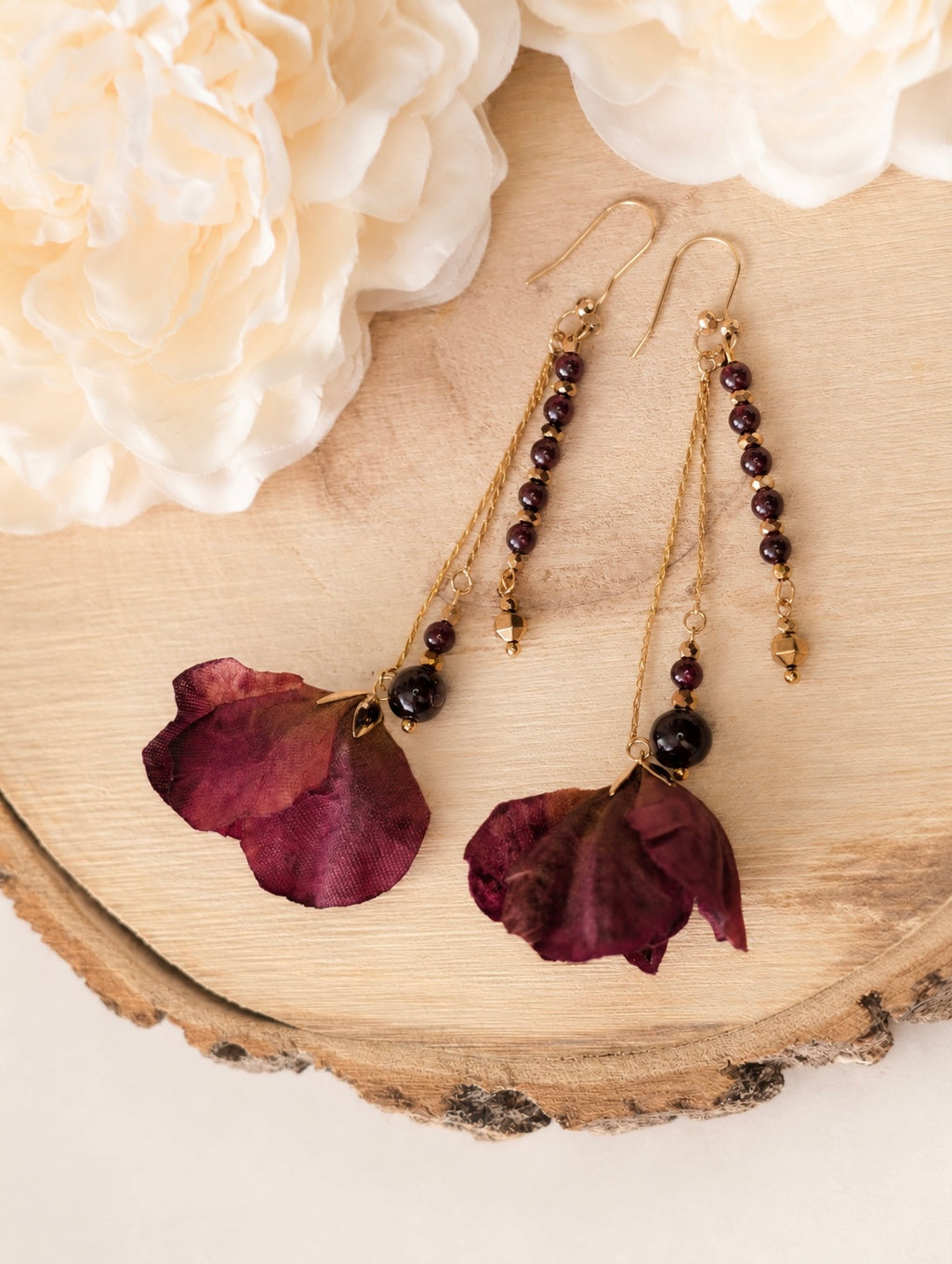 Burgundy Petal - Granat