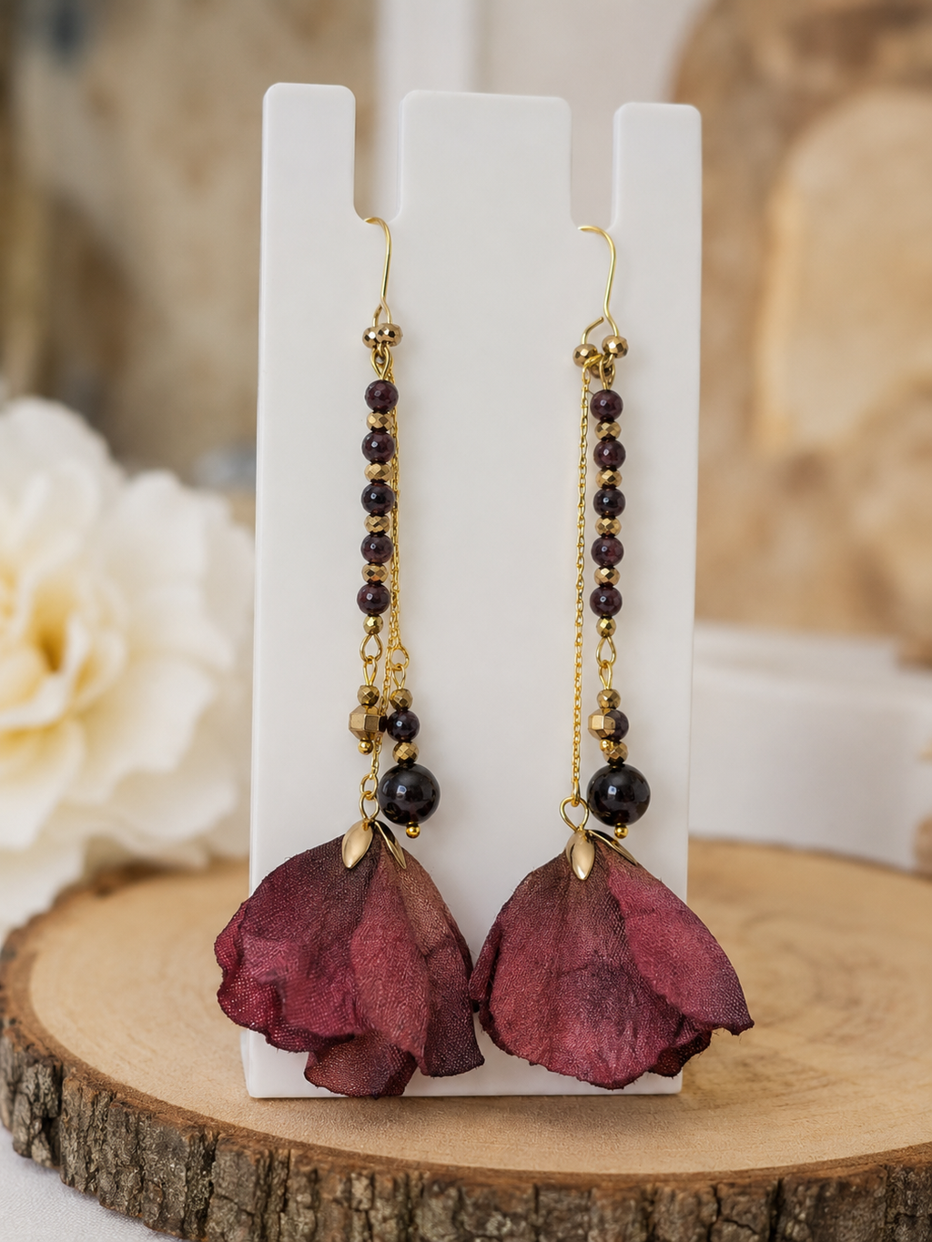 Burgundy Petal - Granat