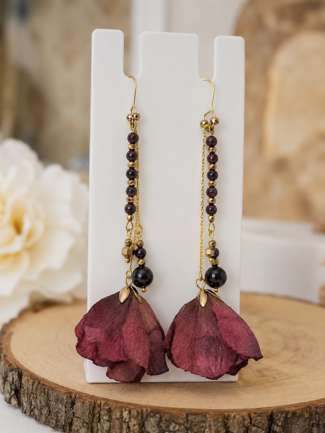 Burgundy Petal - Granat