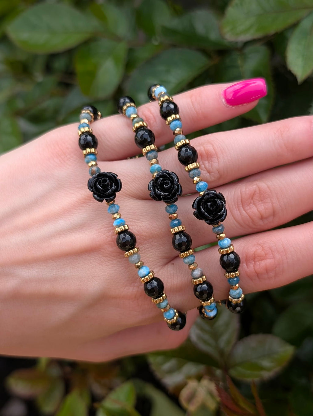 Black Rose - Apatite & Onyx
