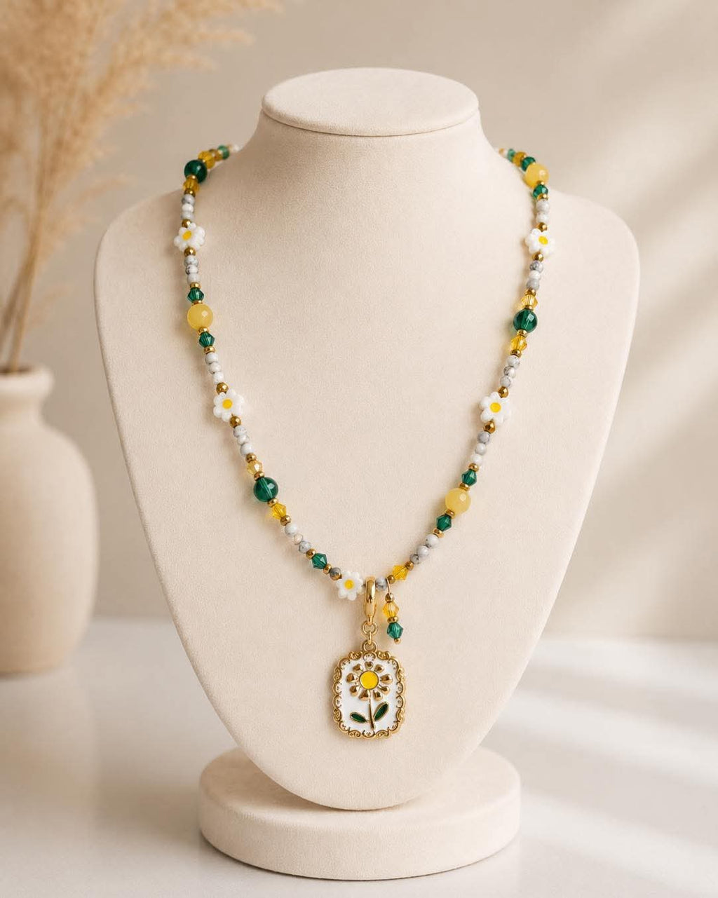 Summer Daisy - Howlite & Jade & Peridot